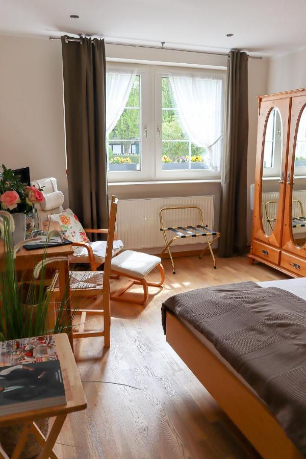 Hotel Gut Moschenhof Düsseldorf Exteriör bild