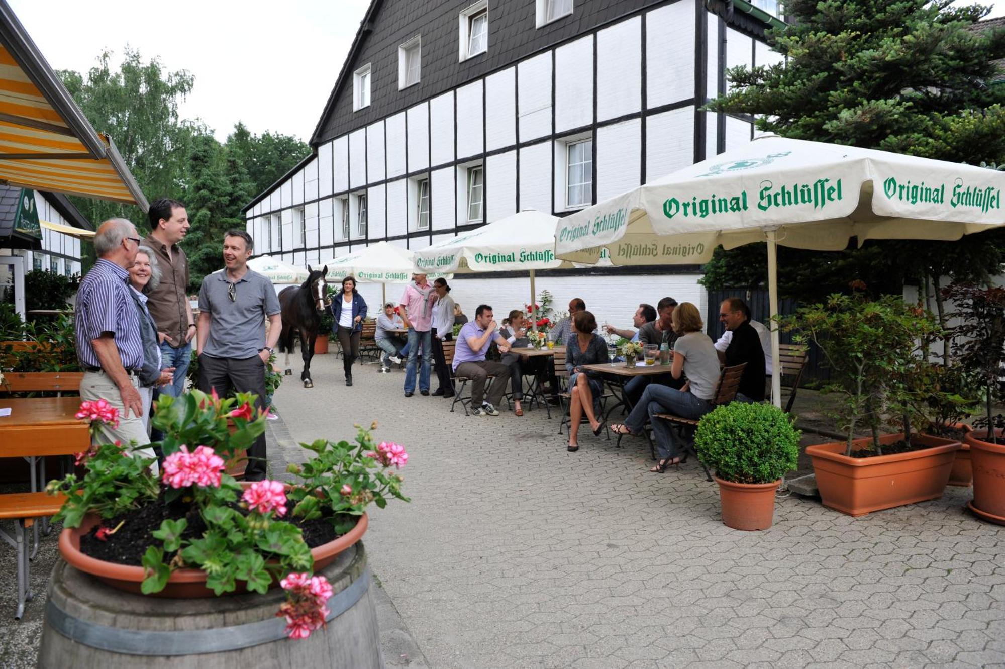 Hotel Gut Moschenhof Düsseldorf Exteriör bild