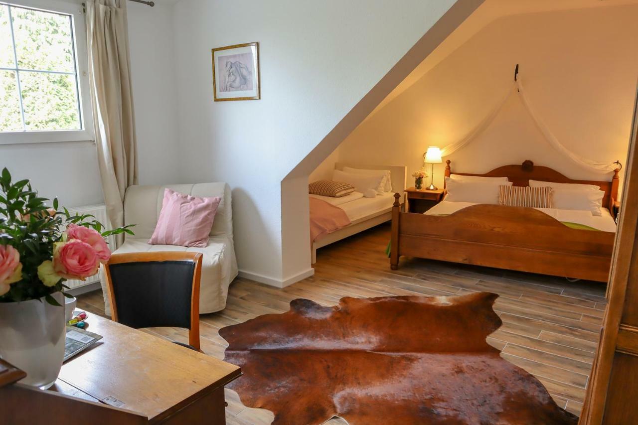 Hotel Gut Moschenhof Düsseldorf Exteriör bild